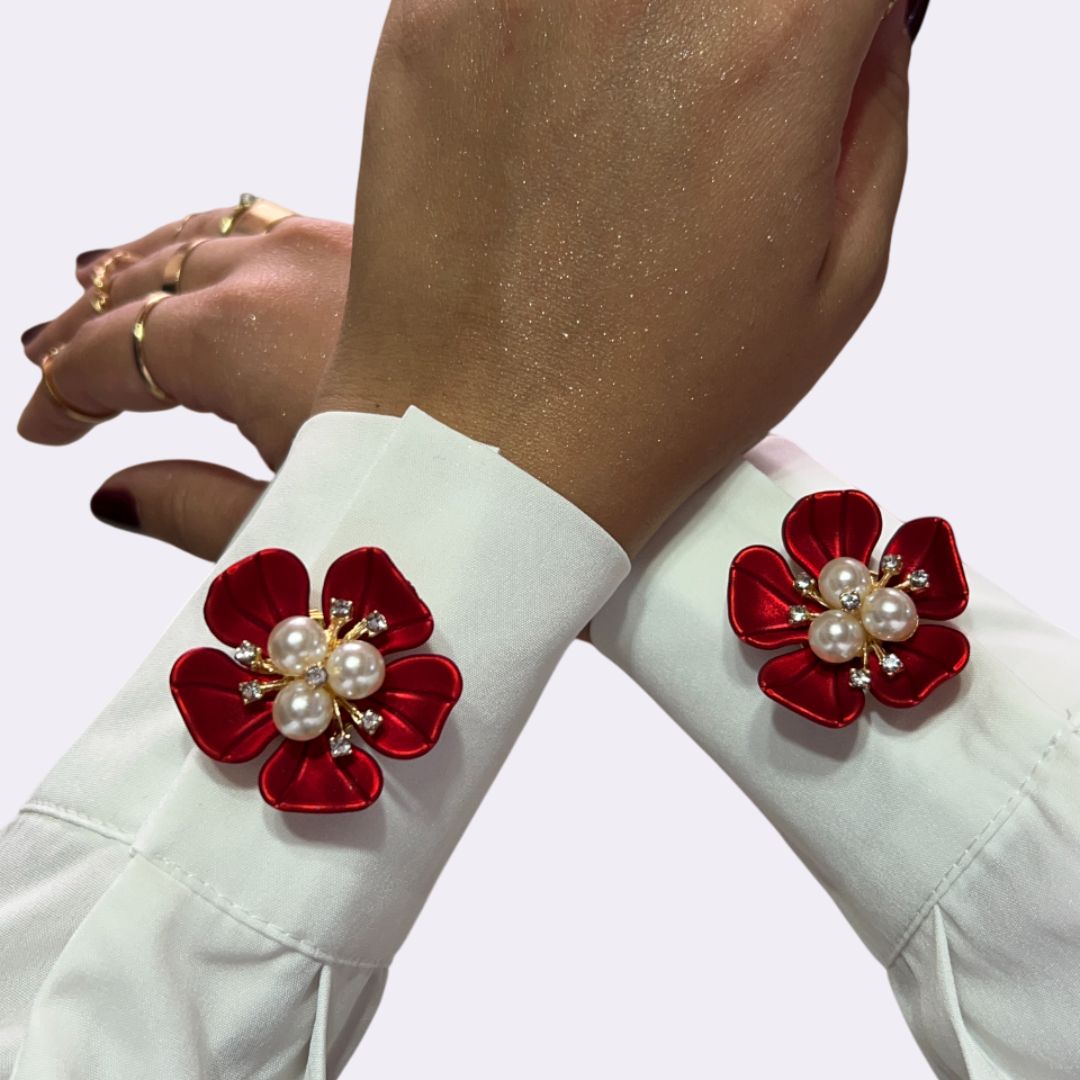 Petaline™ – Delicate Shirt Brooch Accent (35% Off)